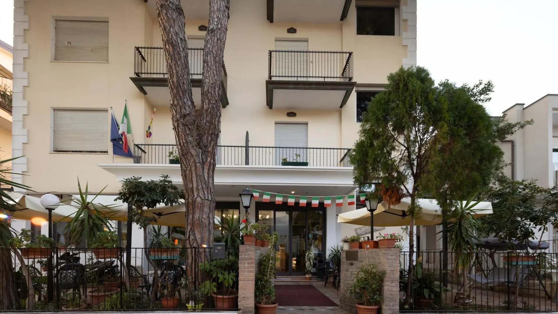 Hotel Cortina  Rimini